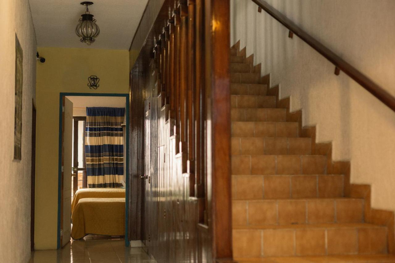 Casona Luciernaga-Casa De Huespedes Guest House Leon Bagian luar foto
