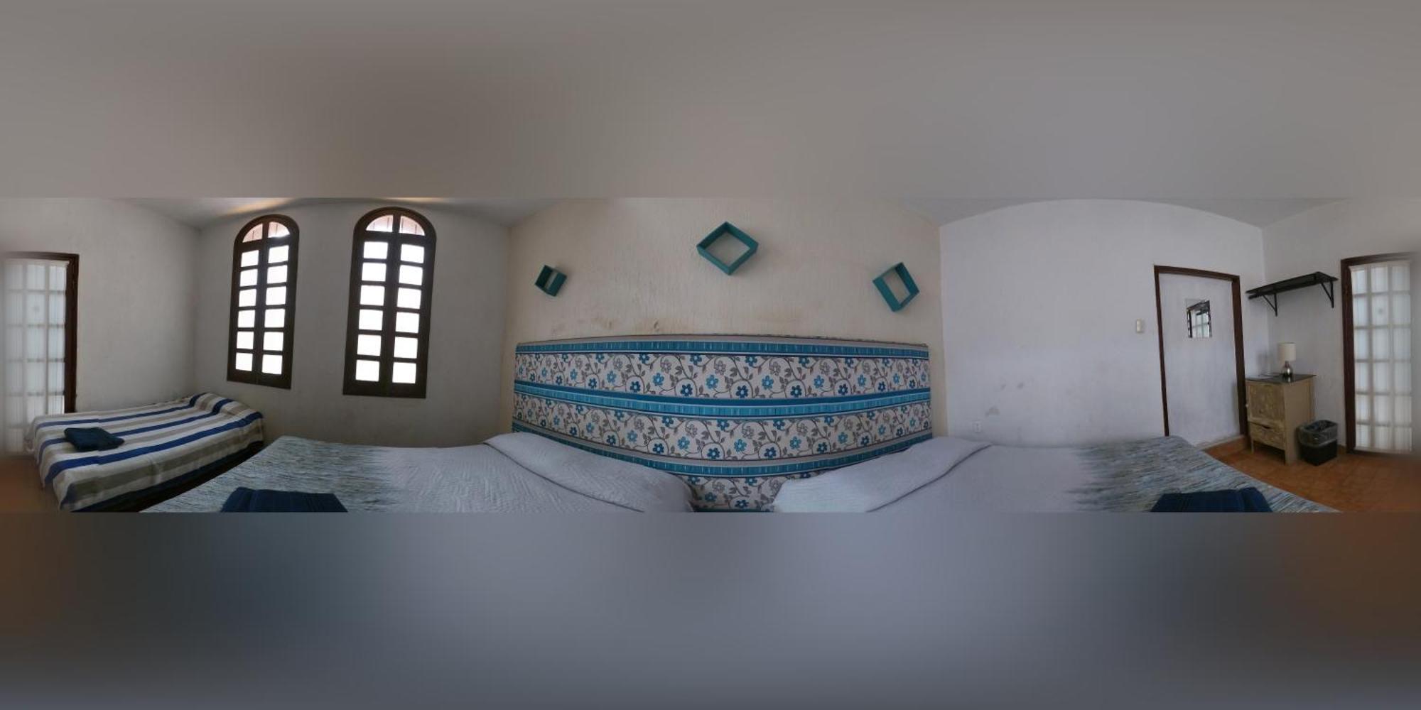 Casona Luciernaga-Casa De Huespedes Guest House Leon Bagian luar foto